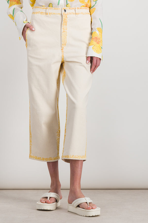 Cropped boyfriend jeans with handpainted edges